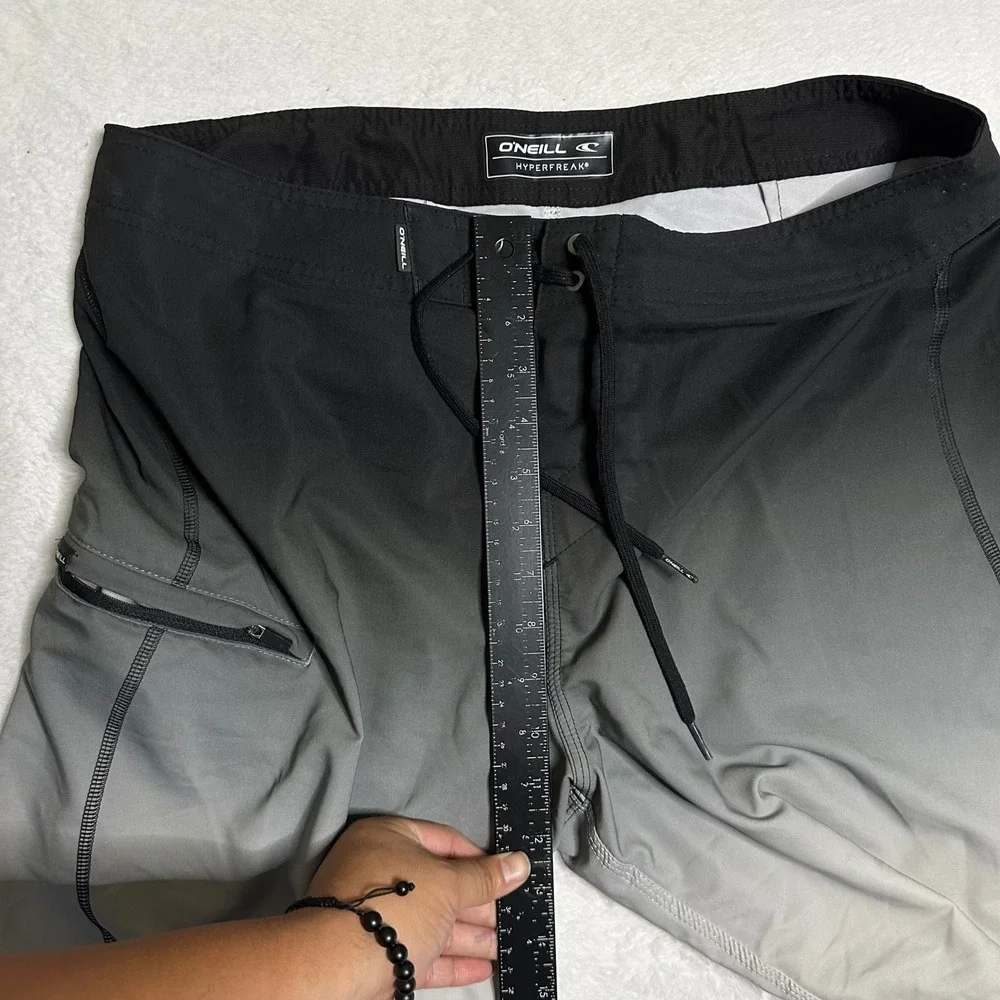 ONeill Hyperfreak Mens Board Shorts Black Grey Ombre Fade Size 34 Swim Trunks